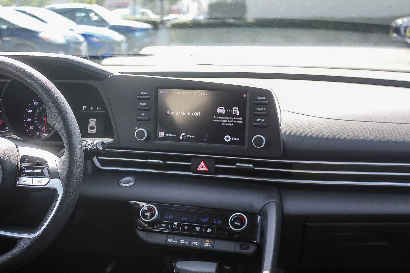 Thumbnail: 2023 Hyundai Elantra - 17