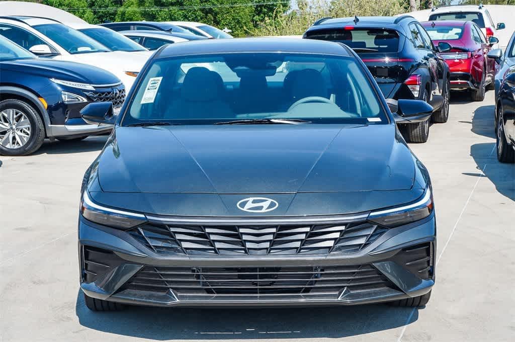 Thumbnail: 2025 Hyundai Elantra - 6