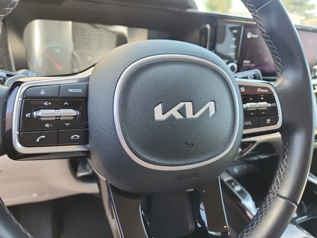 Thumbnail: 2022 Kia Sorento - 25