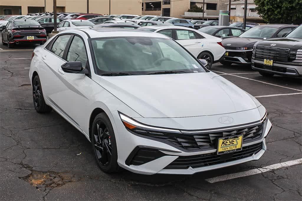 Thumbnail: 2026 Hyundai Elantra - 2