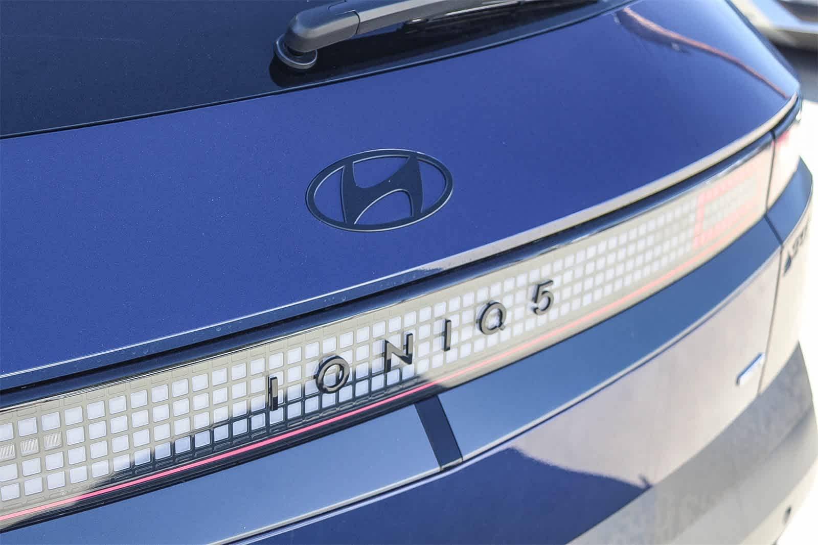 Thumbnail: 2026 Hyundai Ioniq 5 - 14