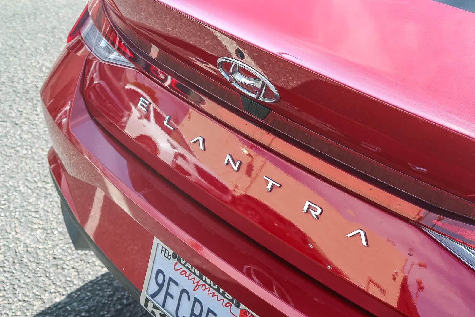 Thumbnail: 2023 Hyundai Elantra - 9