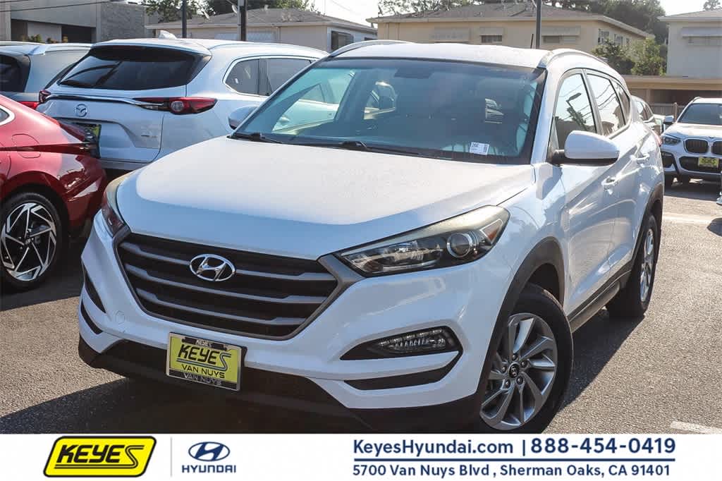 2016 Hyundai Tucson SE -
                  Van Nuys, CA