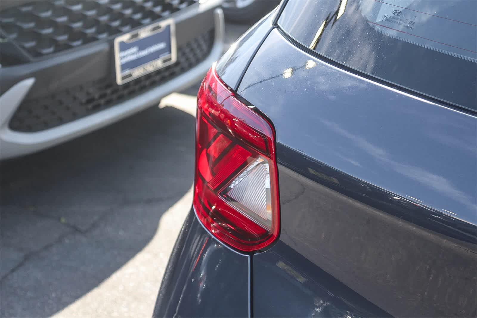 Thumbnail: 2023 Hyundai Venue - 8