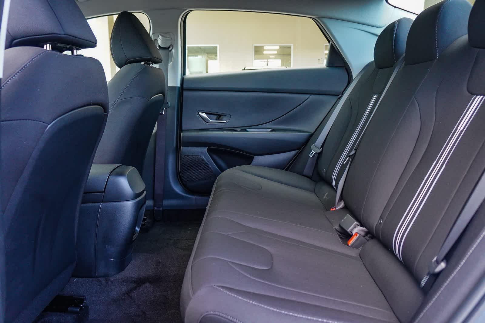 Thumbnail: 2025 Hyundai Elantra - 23