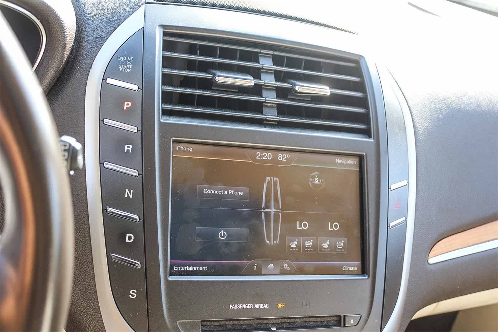 Thumbnail: 2015 Lincoln MKC - 26