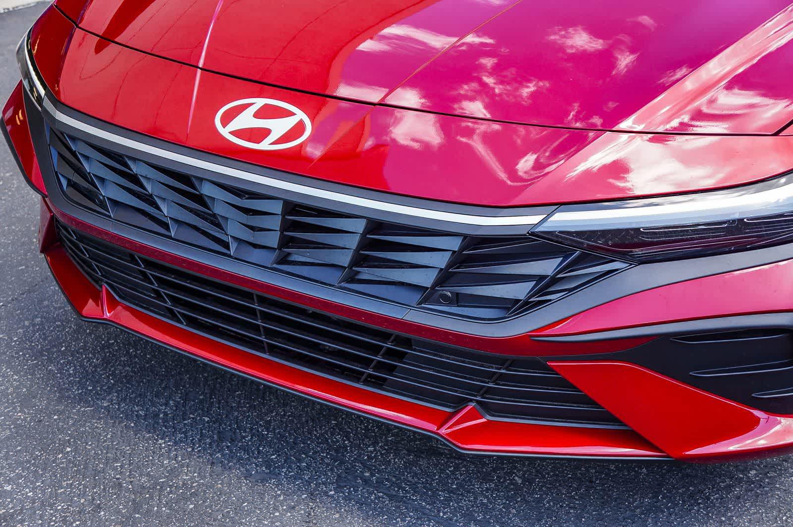 Thumbnail: 2025 Hyundai Elantra - 9