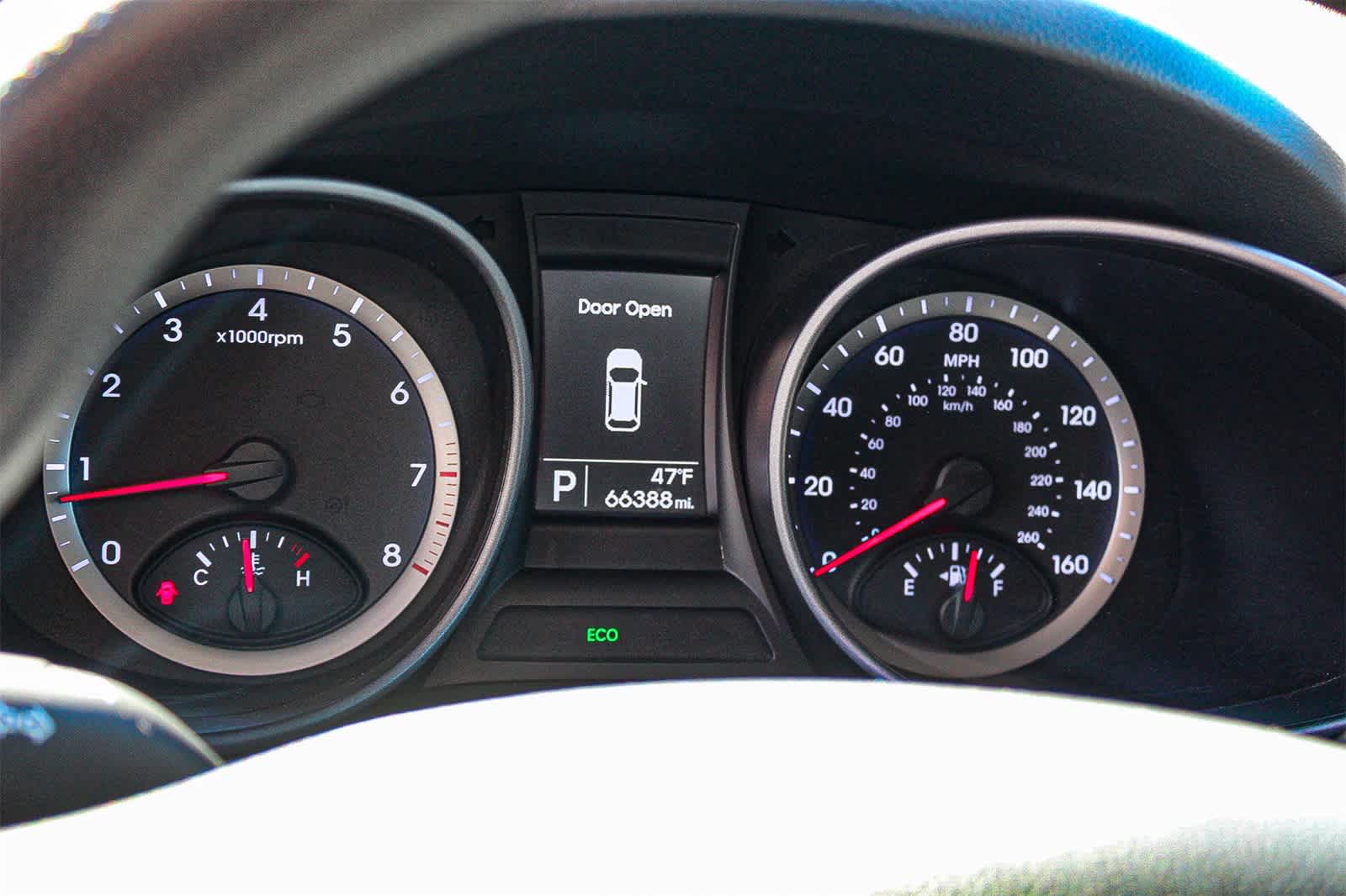 Thumbnail: 2013 Hyundai Santa Fe - 32