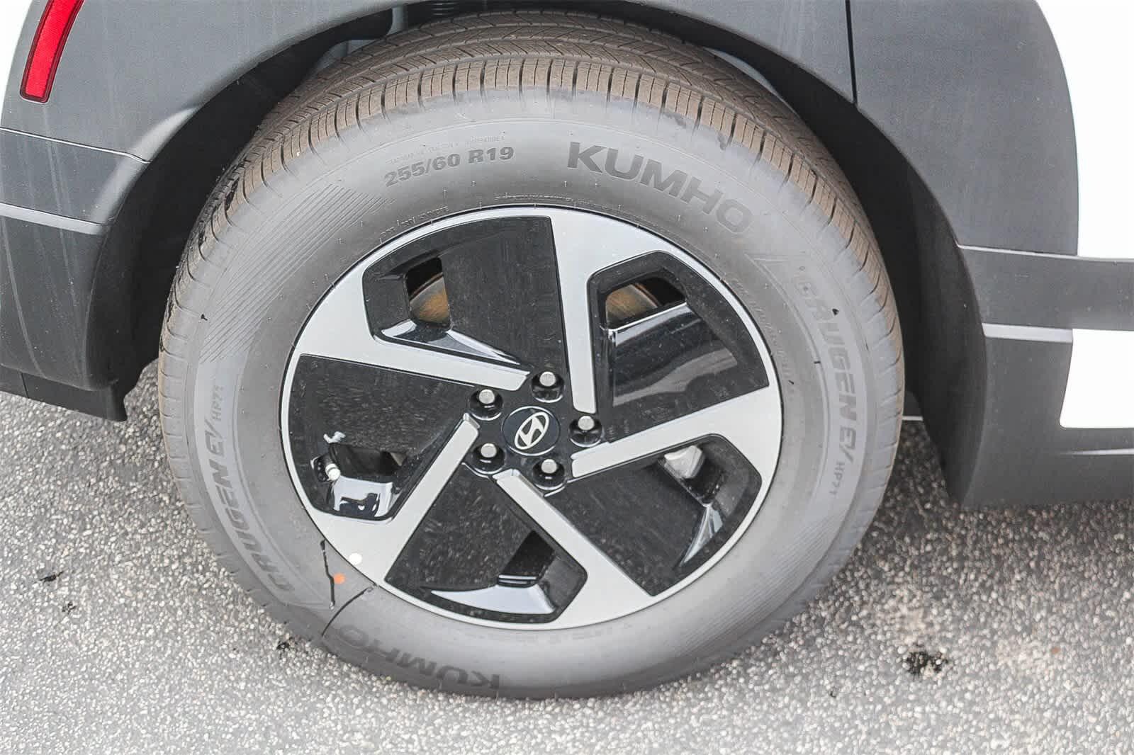 Thumbnail: 2026 Hyundai Ioniq - 9