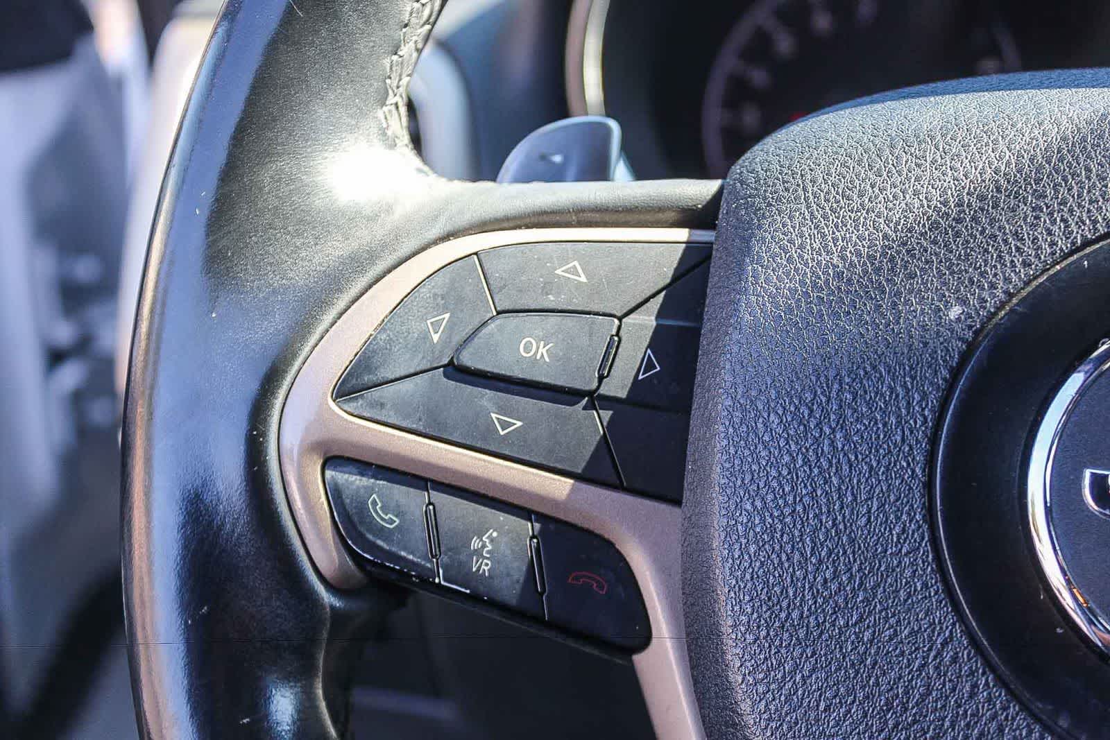 Thumbnail: 2014 Jeep Grand Cherokee - 28