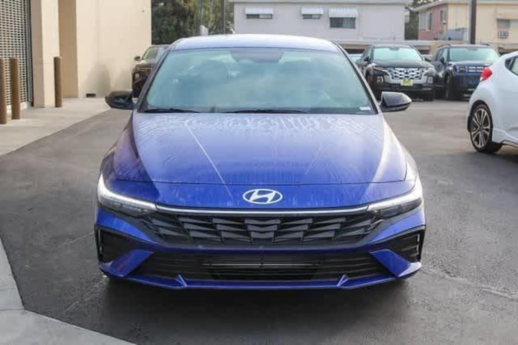 New 2025 Hyundai Elantra SEL Sport Sedan