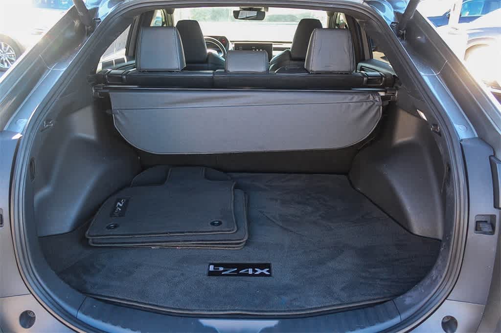 Thumbnail: 2023 Toyota bZ4X - 37