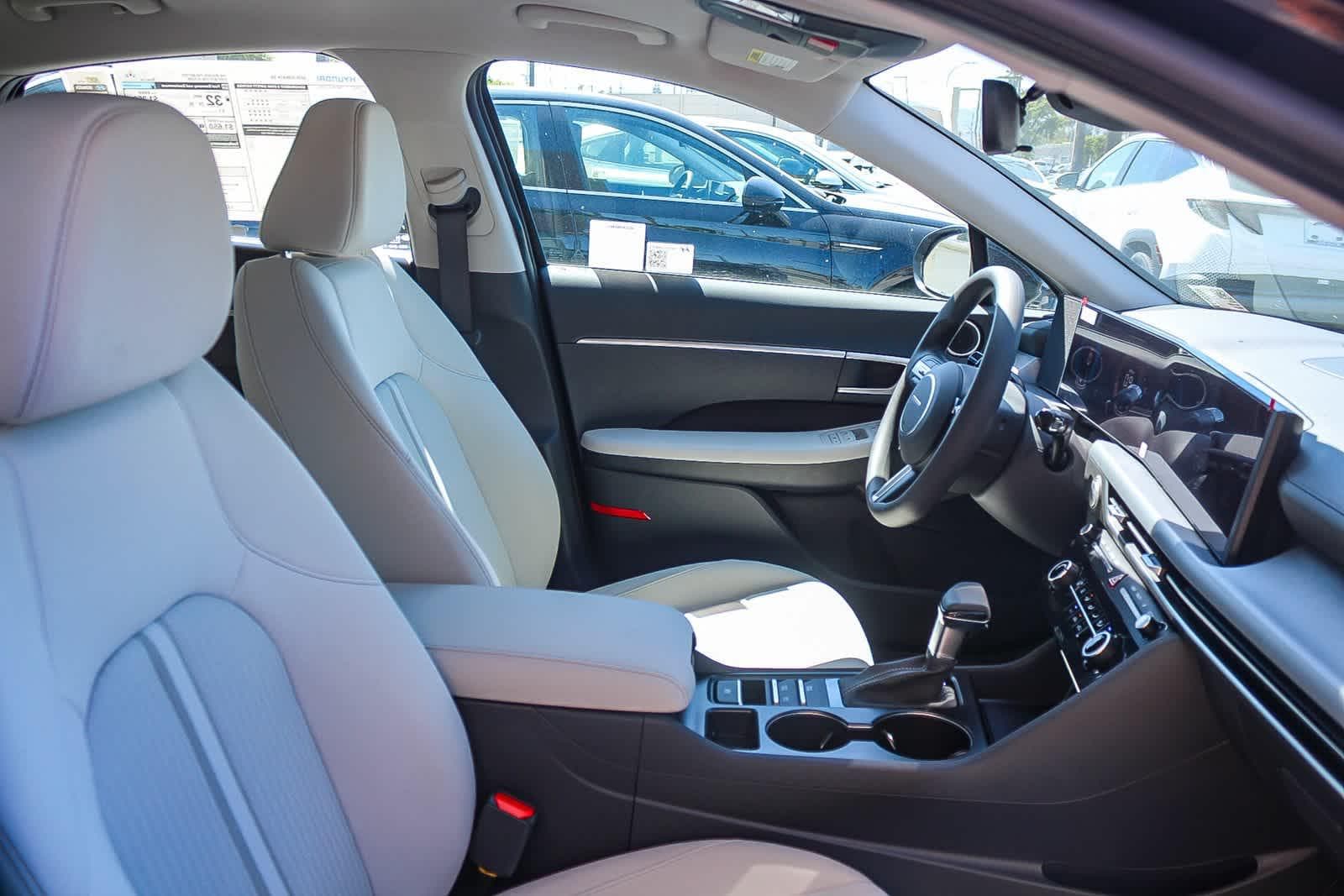 Thumbnail: 2025 Hyundai Sonata - 18