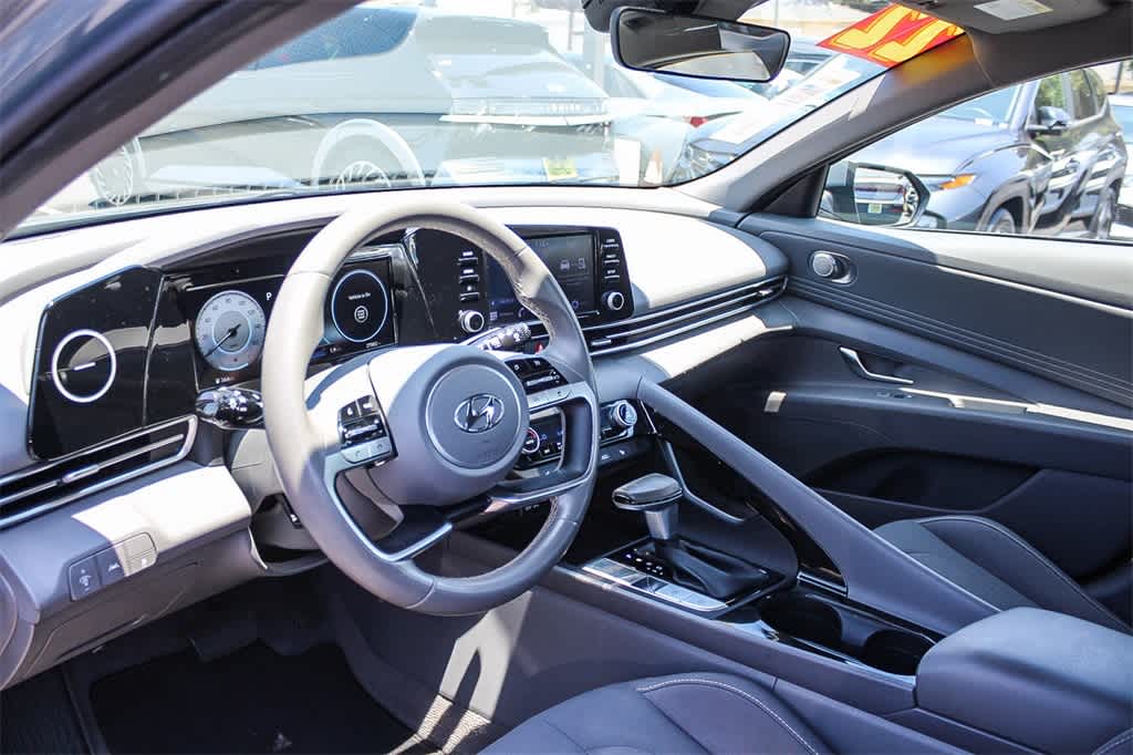2022 Hyundai Elantra SEL 18