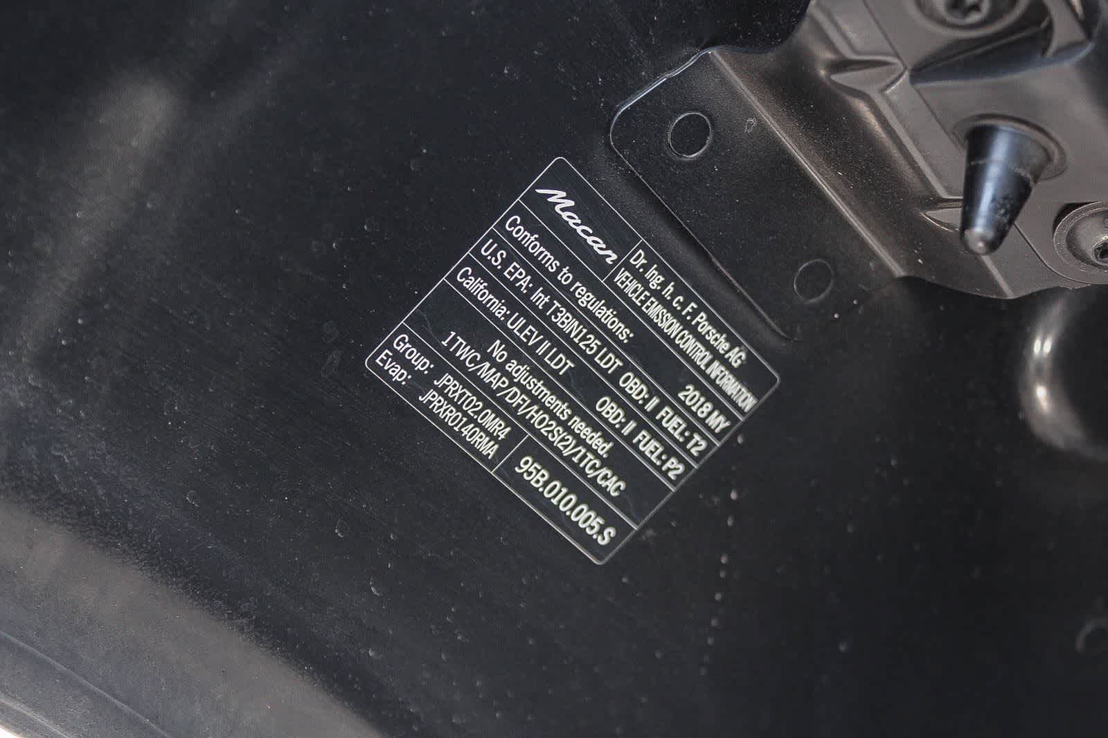 Thumbnail: 2018 Porsche Macan - 36