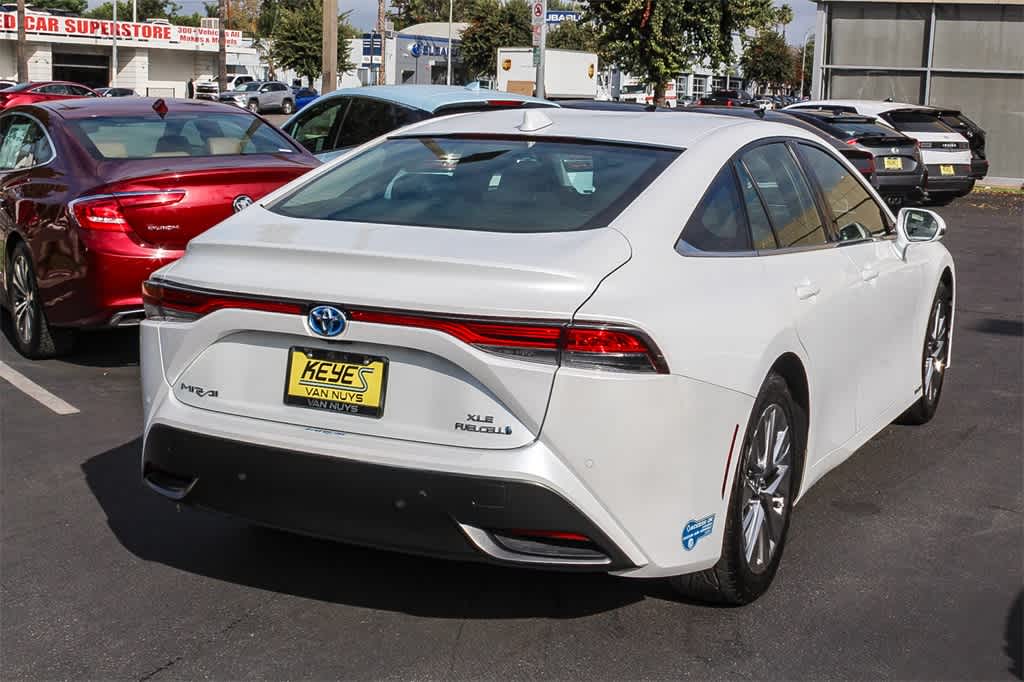 Thumbnail: 2021 Toyota Mirai - 4