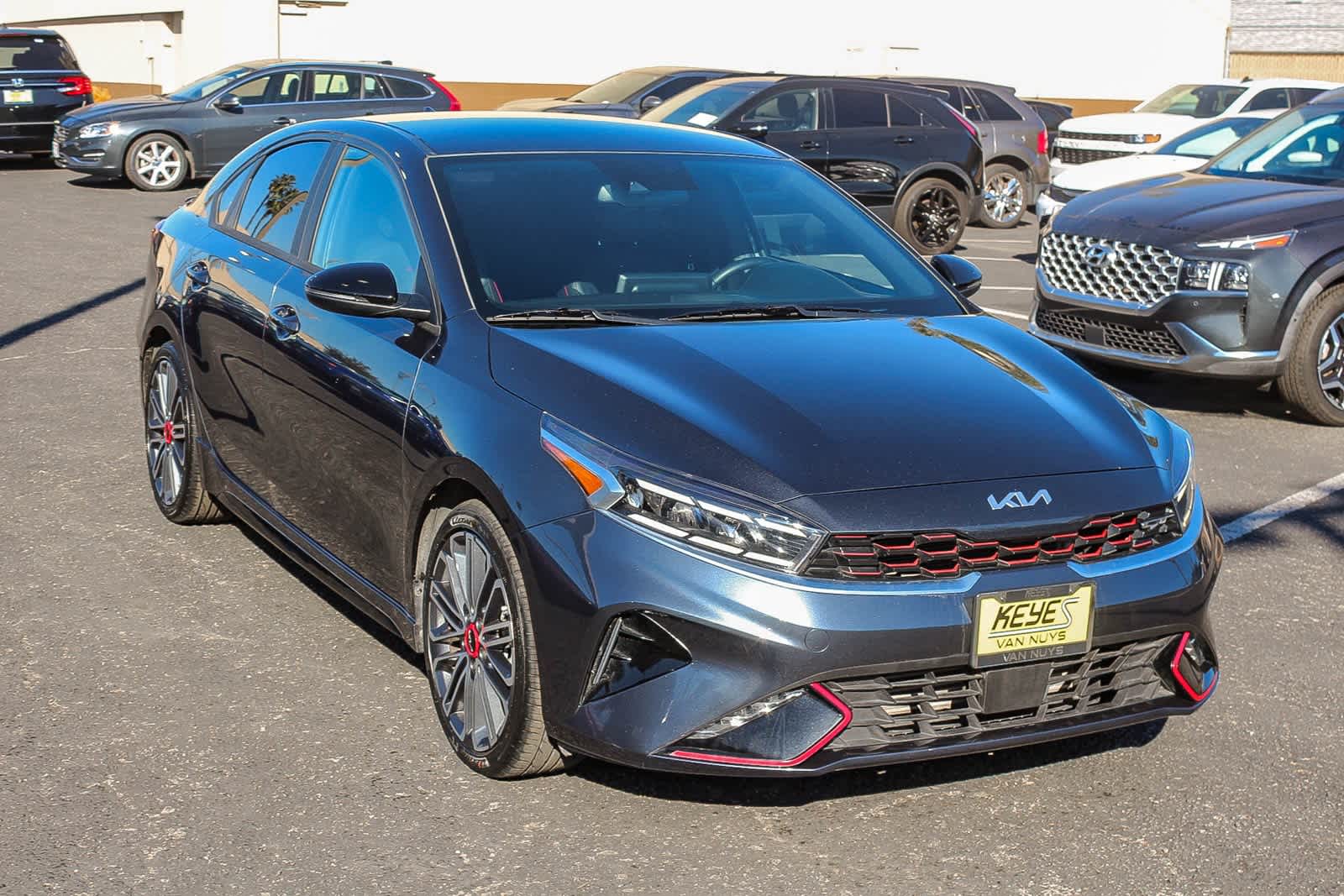 Thumbnail: 2023 Kia Forte - 3