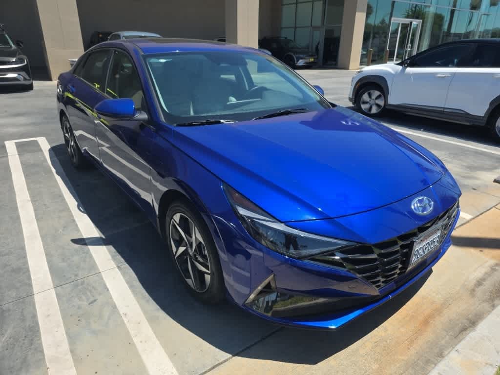 Thumbnail: 2023 Hyundai Elantra - 6