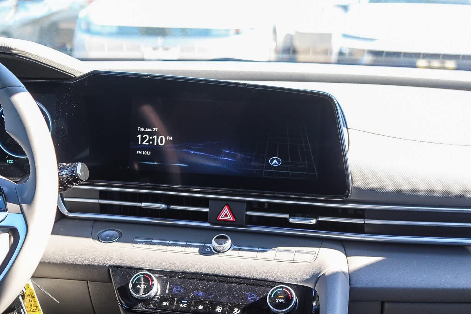 Thumbnail: 2025 Hyundai Elantra - 17