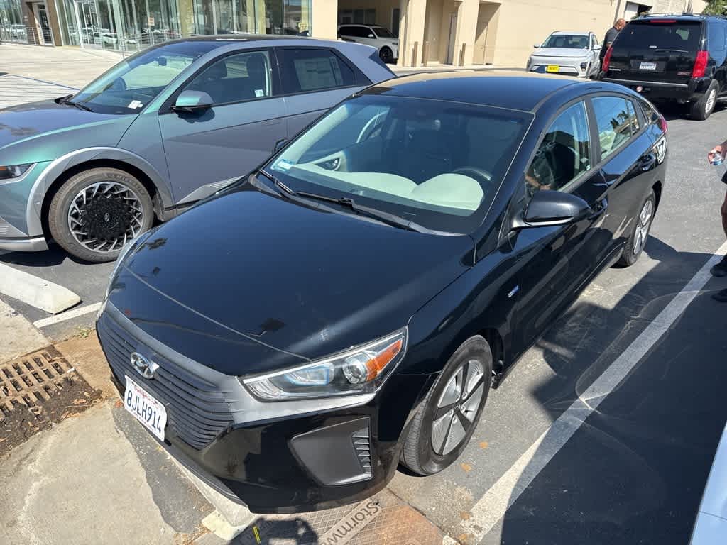 Thumbnail: 2019 Hyundai Ioniq - 4