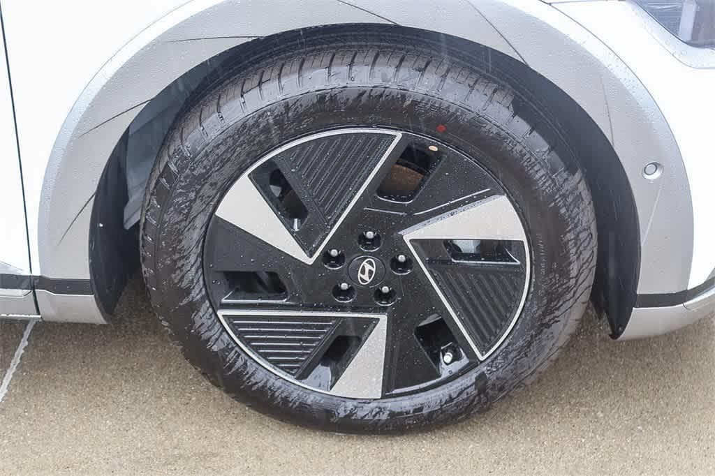 Thumbnail: 2026 Hyundai Ioniq 5 - 11