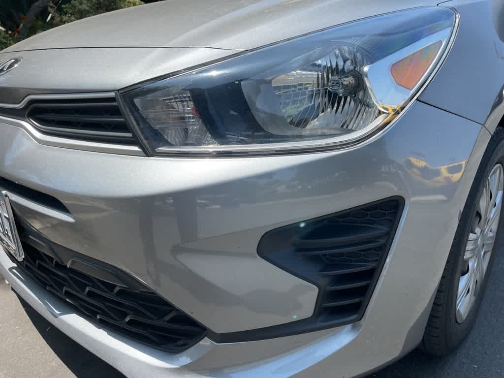 Thumbnail: 2021 Kia Rio - 17
