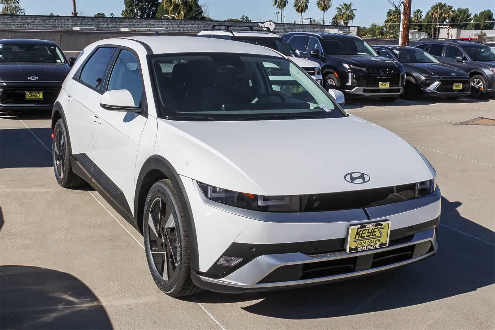 Thumbnail: 2026 Hyundai Ioniq 5 - 3