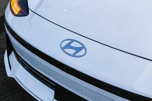 Thumbnail: 2025 Hyundai Ioniq 6 - 11