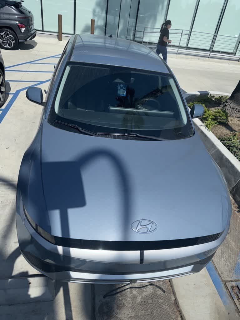 Thumbnail: 2022 Hyundai Ioniq 5 - 24