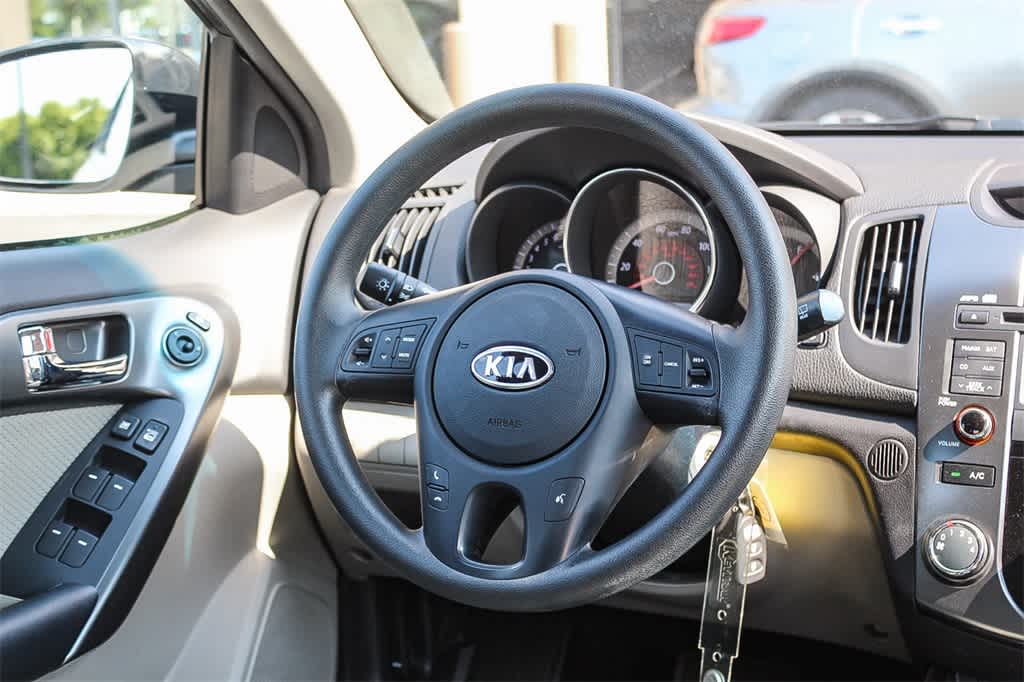 Thumbnail: 2013 Kia Forte - 15