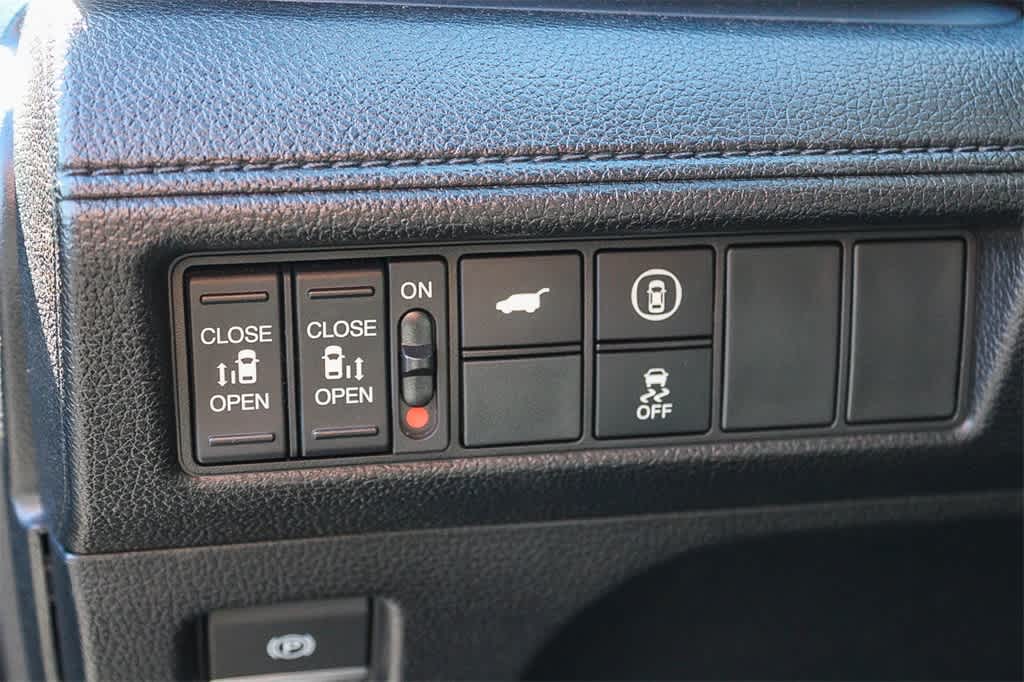 Thumbnail: 2022 Honda Odyssey - 29