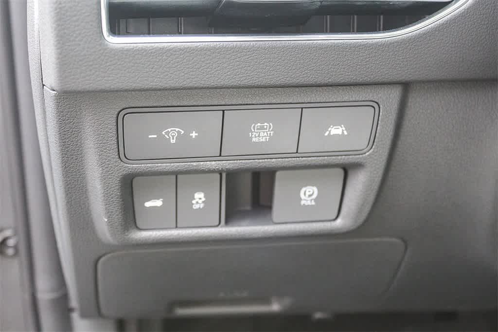 Thumbnail: 2023 Hyundai Sonata - 29