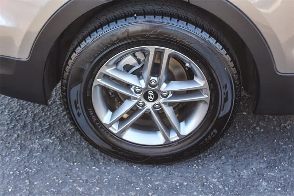 Thumbnail: 2017 Hyundai Santa Fe - 8