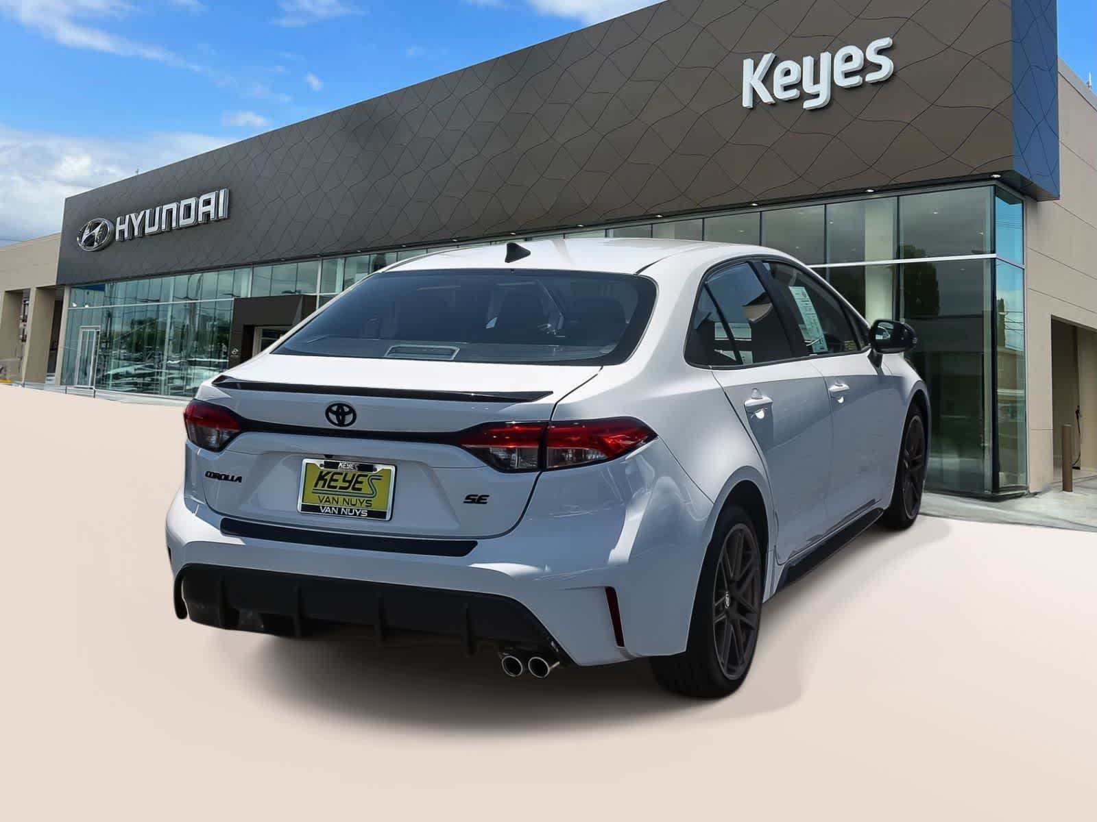 Thumbnail: 2024 Toyota Corolla - 3