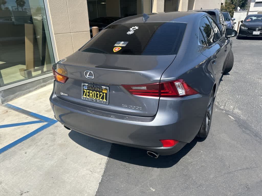 2016 Lexus IS 200t 21