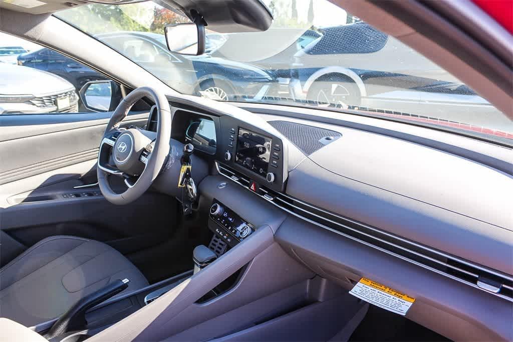 Thumbnail: 2026 Hyundai Elantra - 22