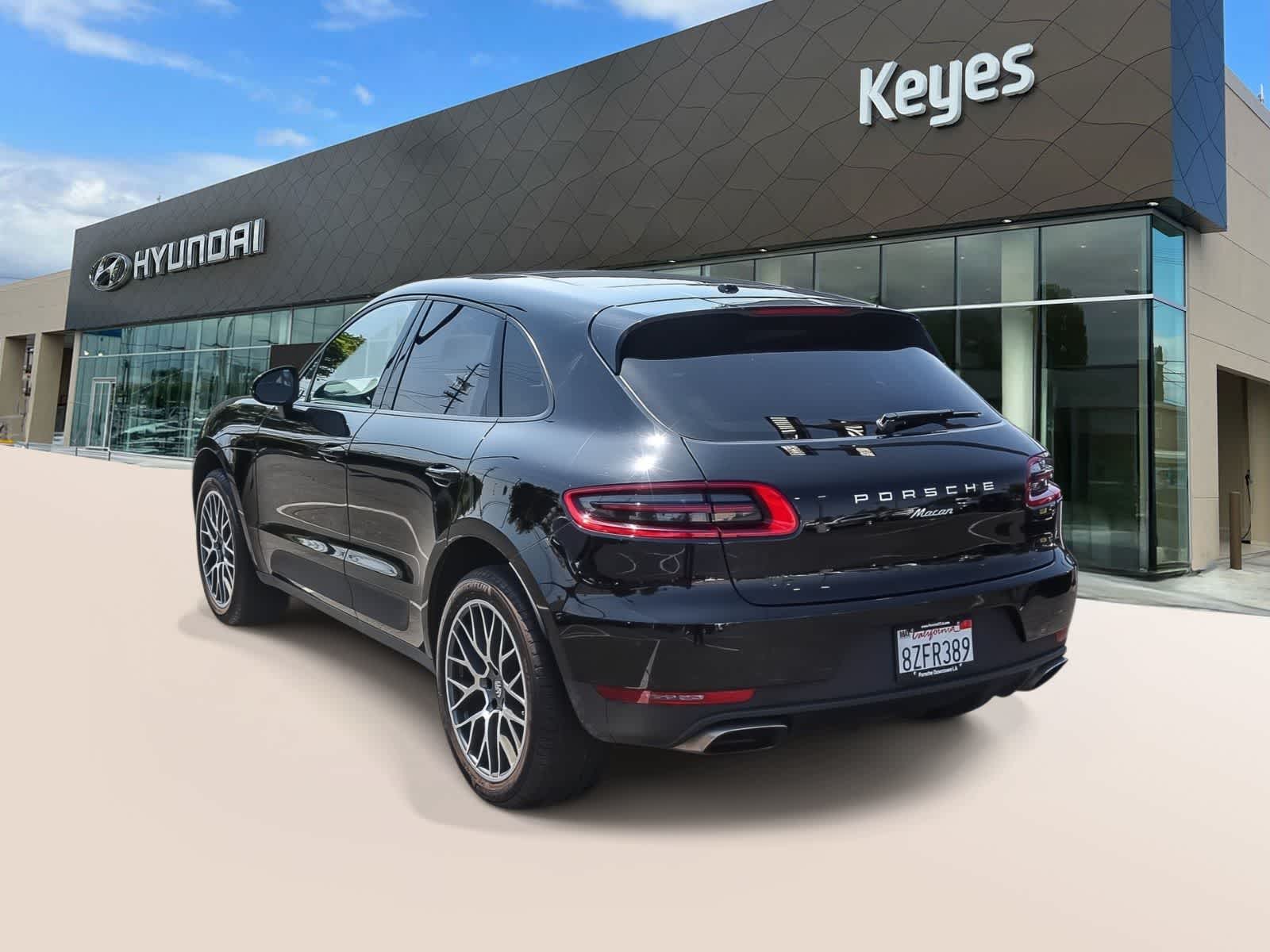 Thumbnail: 2018 Porsche Macan - 7