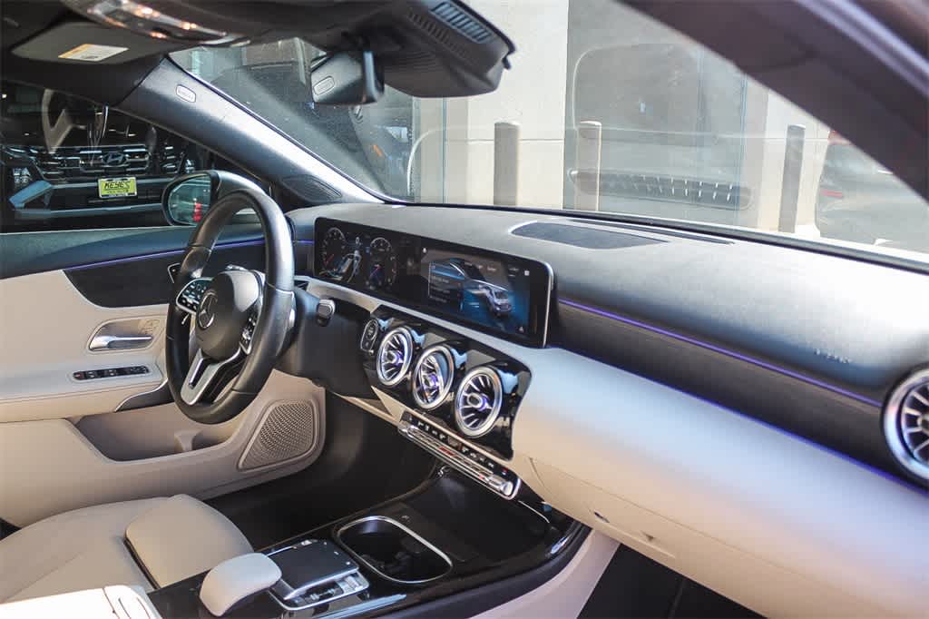 Thumbnail: 2019 Mercedes-Benz A-Class - 13
