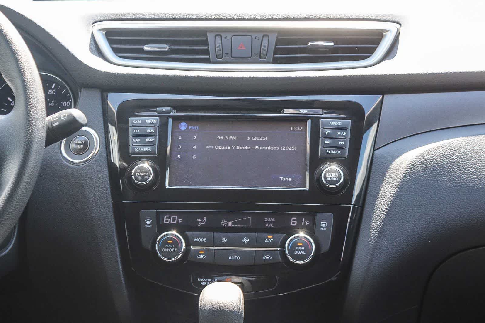 Thumbnail: 2016 Nissan Rogue - 21