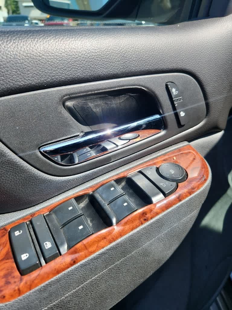 Thumbnail: 2012 GMC Yukon - 21