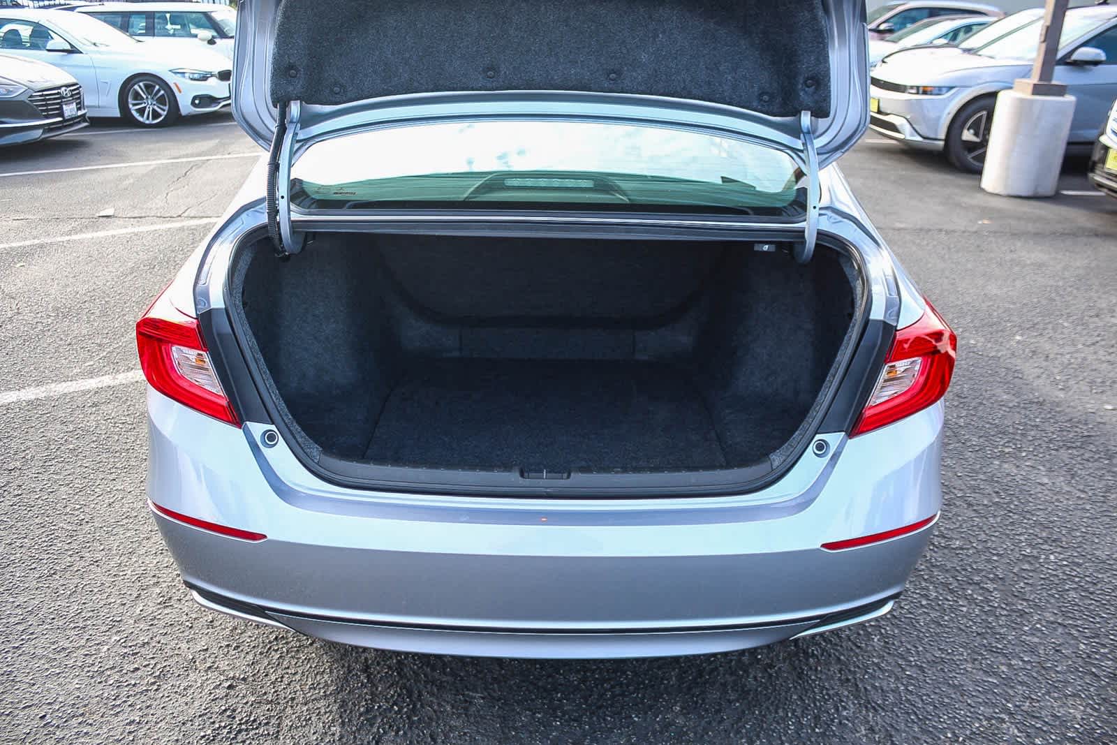 Thumbnail: 2020 Honda Accord - 31