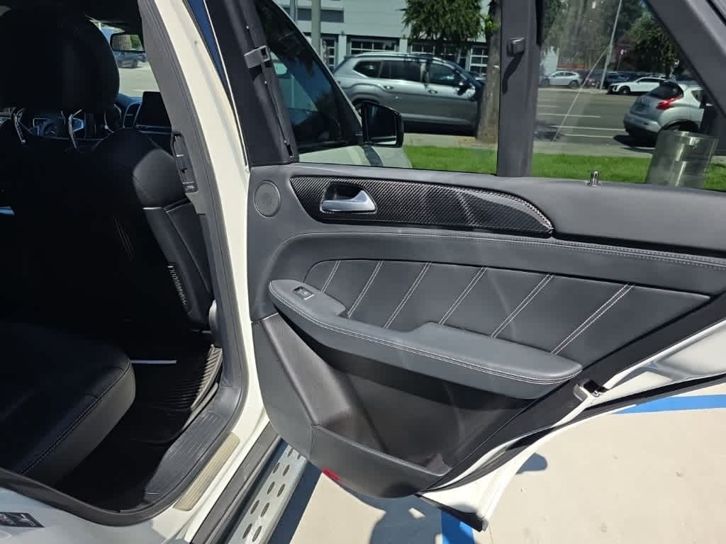 Thumbnail: 2018 Mercedes-Benz GL-Class - 9