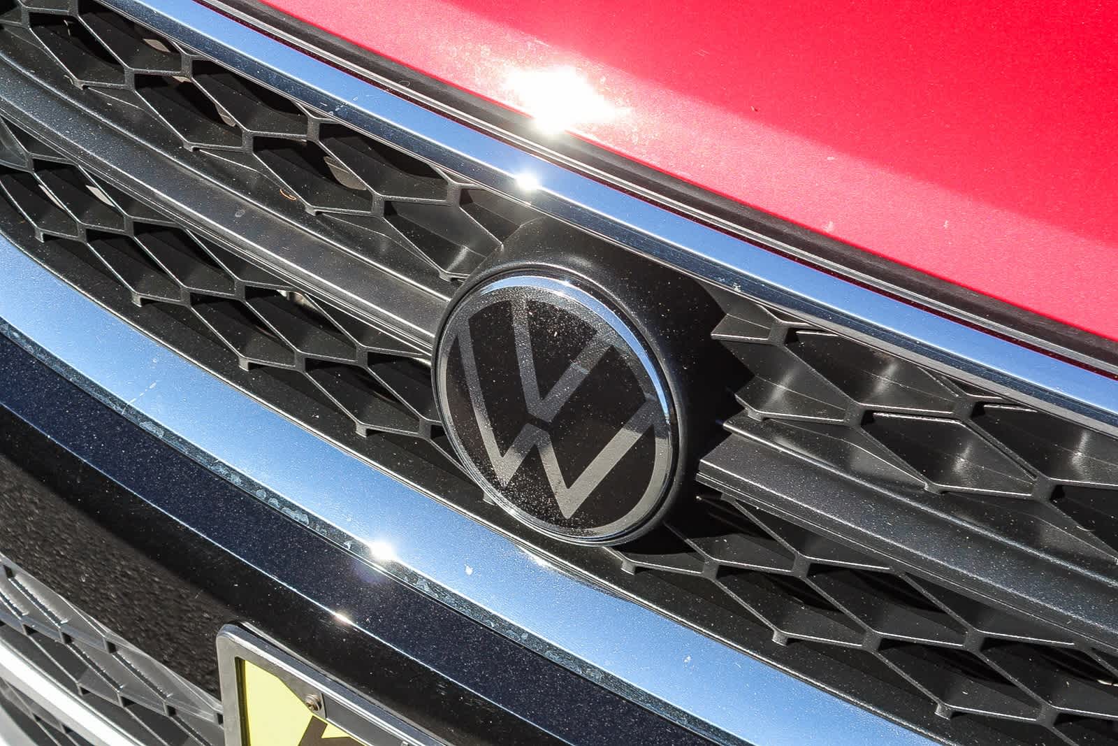 Thumbnail: 2023 Volkswagen Taos - 17