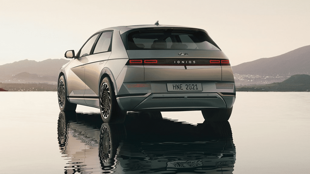 2022_Hyundai_Ioniq5_Exterior_Back.png