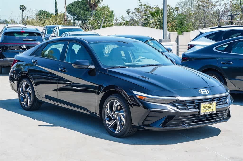 Thumbnail: 2025 Hyundai Elantra - 6