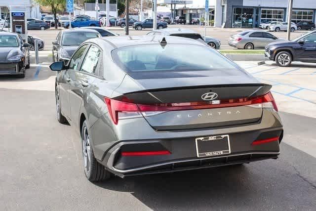 Thumbnail: 2025 Hyundai Elantra - 6