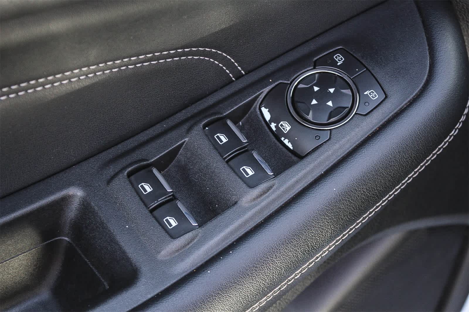 Thumbnail: 2022 Ford Edge - 27