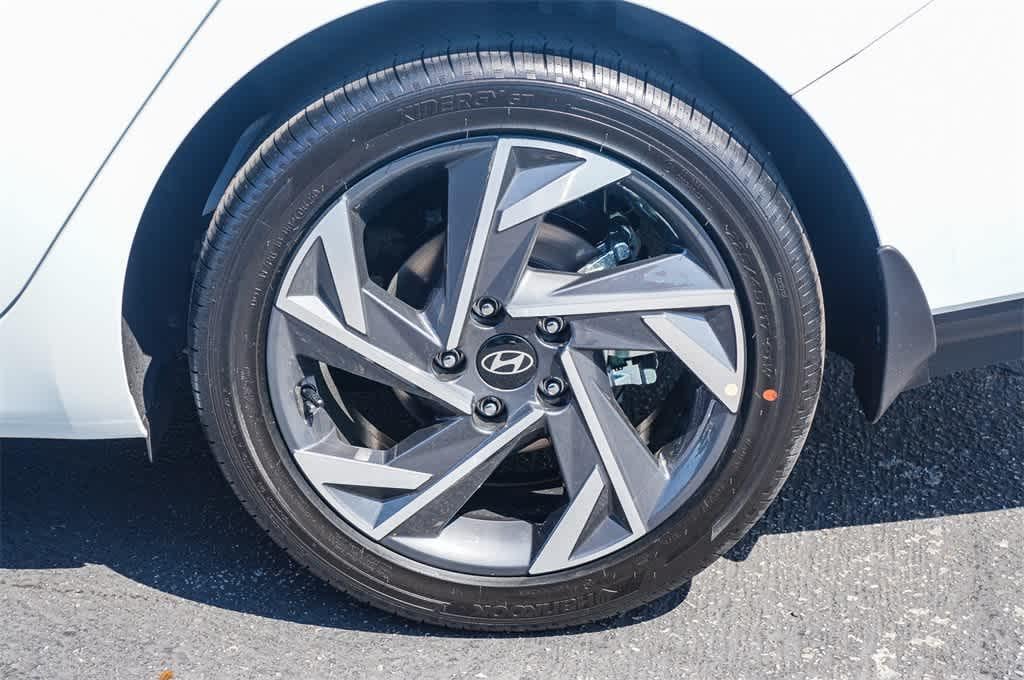 Thumbnail: 2025 Hyundai Elantra - 10