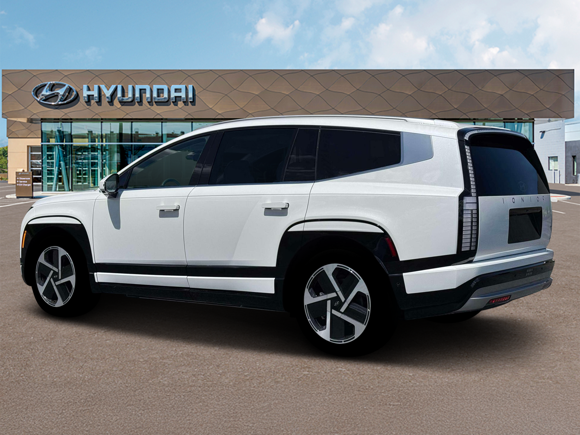 Thumbnail: 2026 Hyundai Ioniq - 4