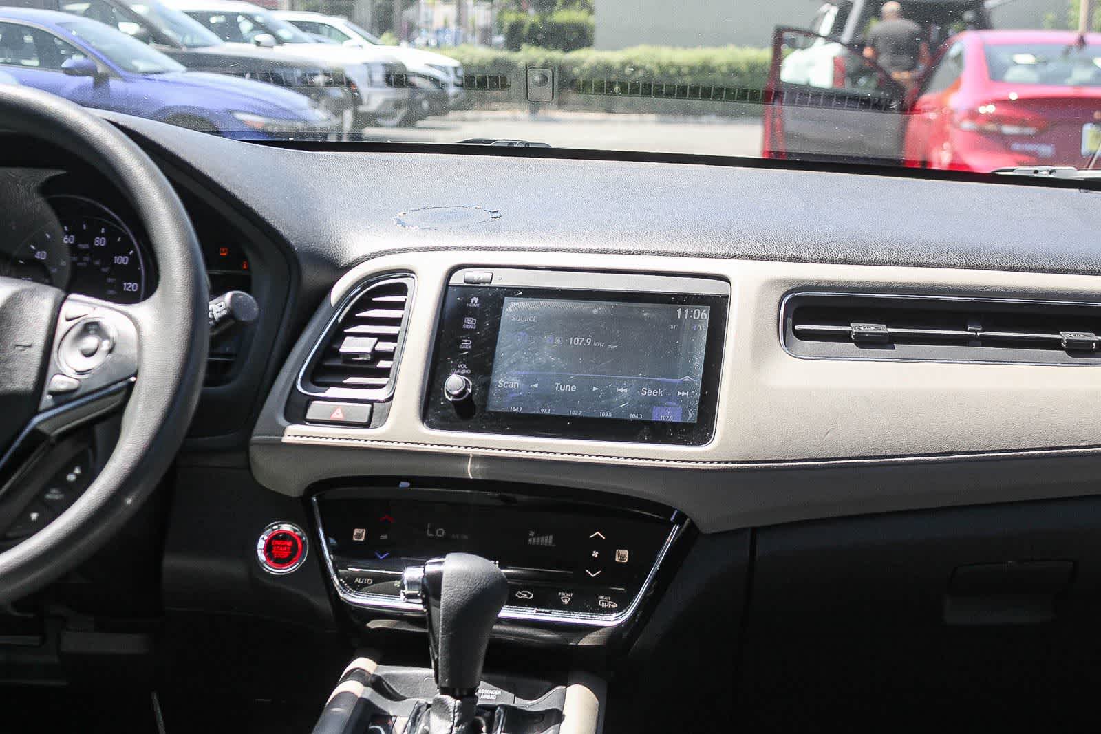 Thumbnail: 2019 Honda HR-V - 16